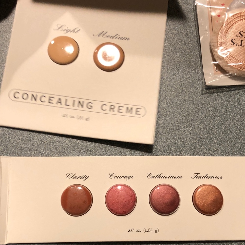 Burt's Bees Sample Bundle (10) - Picture 4 of 12